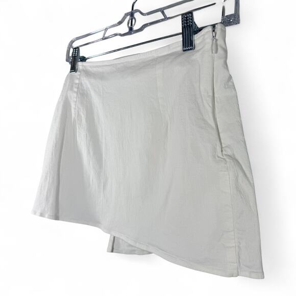 White Fox Wrap Mini Skirt Small Asymmetrical Buckle Y2K Streetwear Bratz Party - Picture 6 of 10